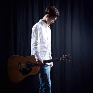 刘太阳裸奶无内衣内裤
